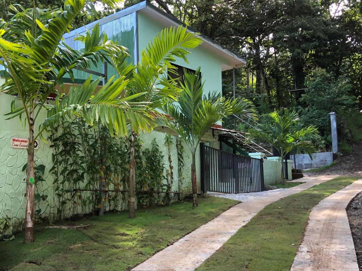 Casa Encantada Offers You Two-Bedroom House, 1 Tiny Apartment & 3 Double Rooms Manuel Antonio Esterno foto